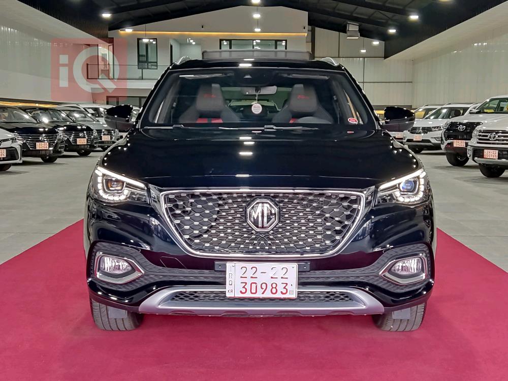 MG HS